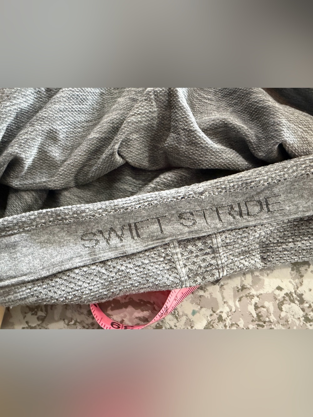 Lululemon Swiftly Tech Long Sleeve - Picture 9 of 10